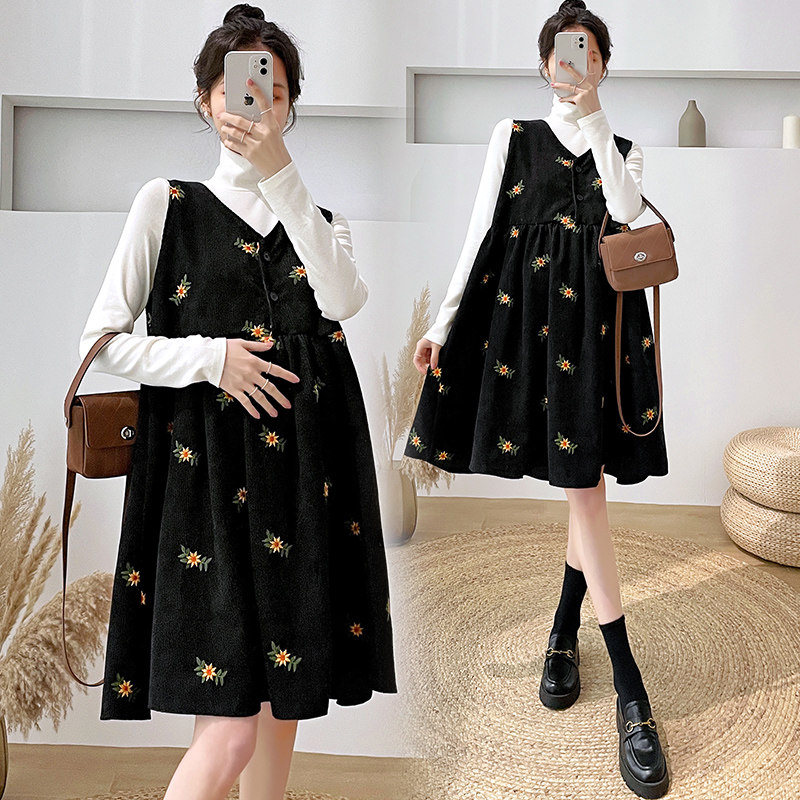 Spring and autumn loaded with new large size gestation maternity dress with two sets of cruise-fitting foreign cuddling with baby bag skirt mesh red suit