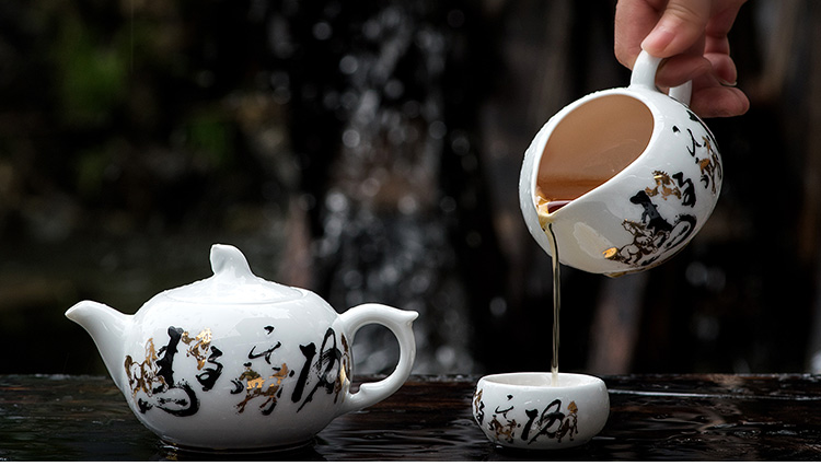 Under the new liling porcelain glaze of a complete set of color hand - made of tea ware present work practical kung fu tea pot set 1 of 6 people