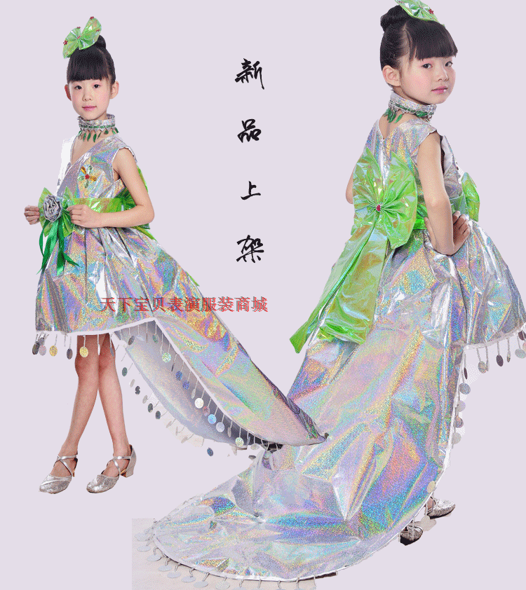 Sân khấu bảo vệ môi trường của trẻ em trình diễn trang phục catwalk mẫu giáo váy công chúa màu xanh lá cây trang phuc bieu dien