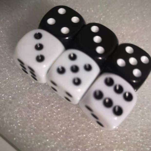 Number 16 black white dice white bottom full black bottom white dot rounded corner table tour accessories manual mahjong throwing zig