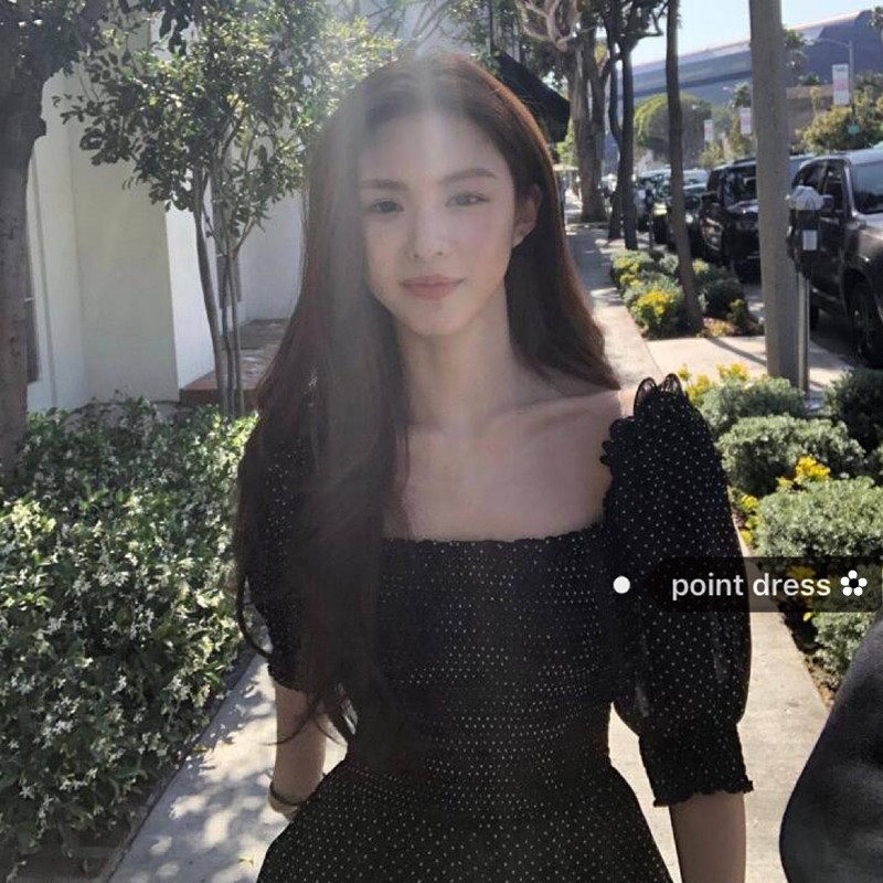 2020 summer Korean retro sweet Foreign school age reduction wave dot square collar waist thin bubble sleeve Chiffon dress