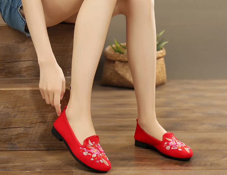 Giày Bắc Kinh cũ Giày nữ mùa hè thấp với giày đế mềm cho nữ trung niên thấp gót thoải mái thoáng khí giày thể thao adidas
