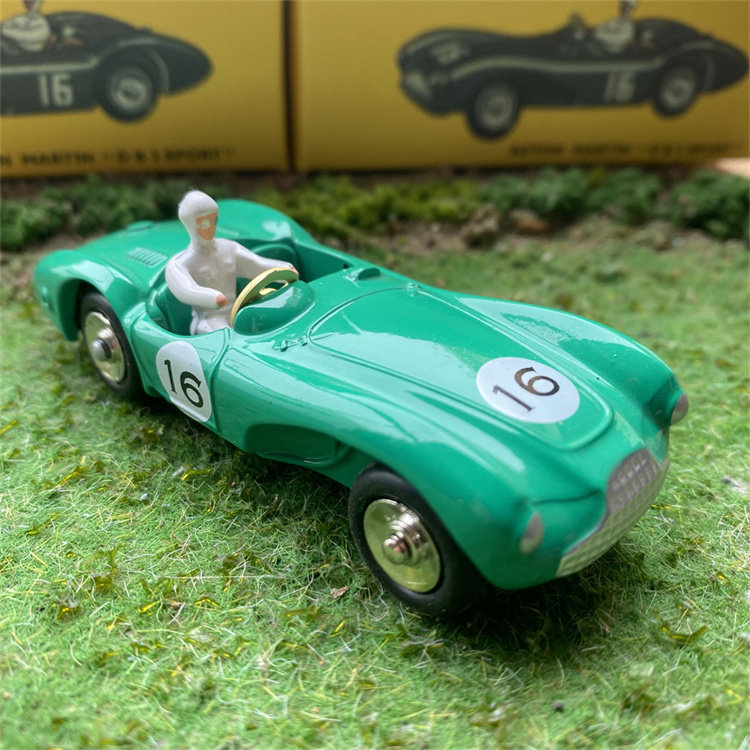 Модель машины 特价外贸1:43 dinky toys 阿斯顿马丁赛车跑车全合金儿童玩具车 OTHER