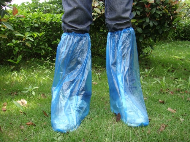 Special price Drift thickened lengthened disposable shoe cover with disposable raincoat Rain shoe cover Anti-slip cover shoes Rain-proof