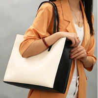 Белый с черной ковкой