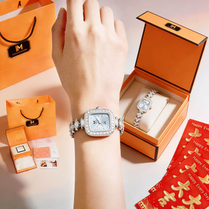 新年礼物DOM联名JM  坚守139道生产工序 轻奢ins风满钻女表 Y