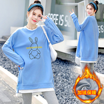 Pregnant woman winter dress plus velvet sweater 2021 new internet red fashion suit Autumn and winter style thickened out of two sets of blouses