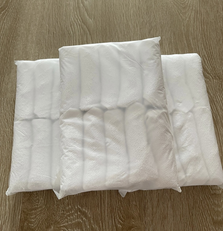 China Eastern Airlines First Class Cabins Provide Small Towels for Wiping Cups, Wiping Hands, and Wiping Sweat, 23X23, White Pure Cotton Small Square Towel