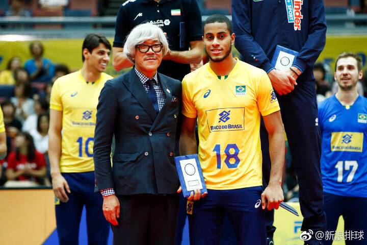 A set of spot - shirt - free Brazilian men's volleyball clothes for the national team jersey yellow color, a large number of customized discounts