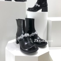 Patent leather Martin boots female 2021 autumn new niche retro Crystal Ice Flower short boots women thin round head single boots