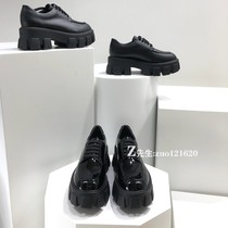Liu Wen with thick bottom cake shoes female 2021 New Gear increased black English style small leather shoes patent leather single shoes