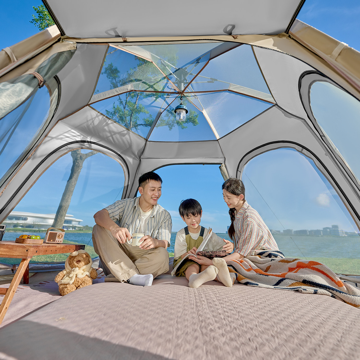 Outdoor tent for camping, portable, foldable, rainproof, thickened, automatic quick-open camping equipment