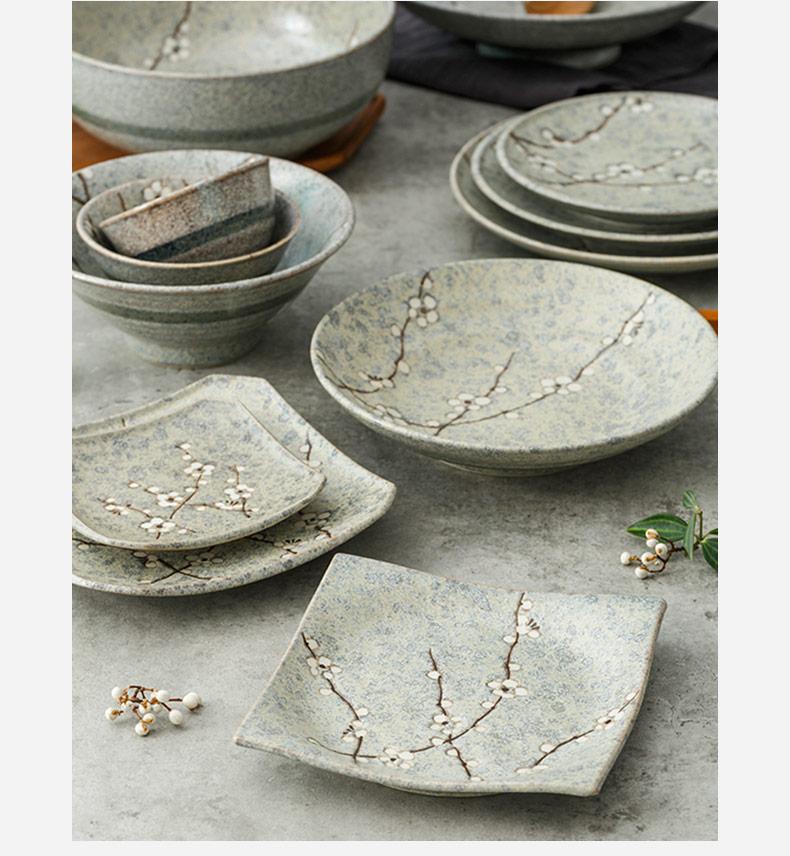 Japan imports salted and dried name plum retro quadrate dish plate round ceramic bowl of Japanese plate under the glaze color home dishes