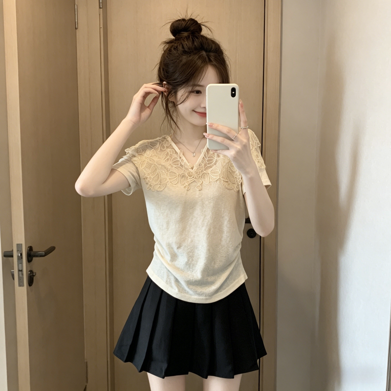 French-Style Crochet Lace Patchwork Top, Plus-Size Summer Socialite Style V-Neck Slimming and Beautiful Blouse for Women