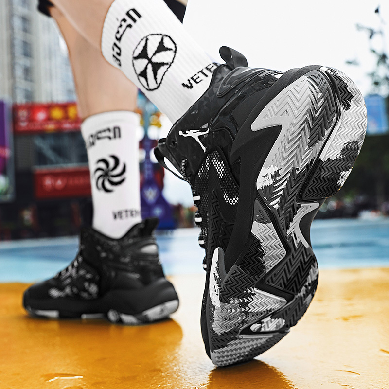 Basketball Shoes Men's Shoes Summer Lightweight Breathable Non-Slip Sneakers Shock-Absorbing Wear-Resistant Rebound Competition Practical Professional Sports Shoes