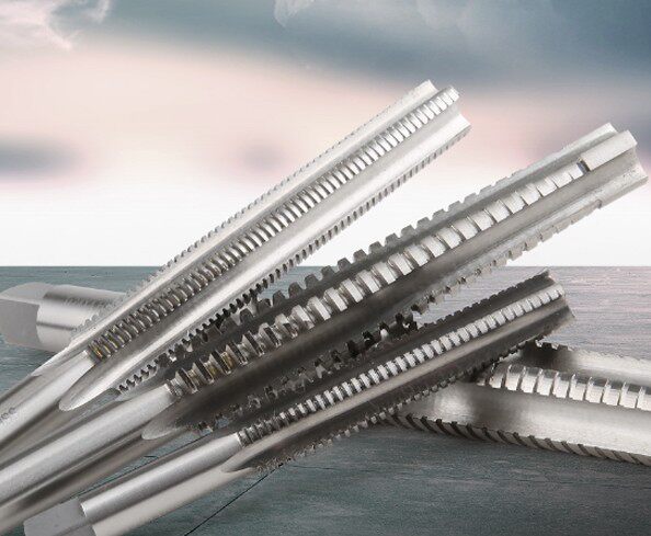 High speed steel TR wire tap TR8*2 10*2 12*2 Harbin thread tool