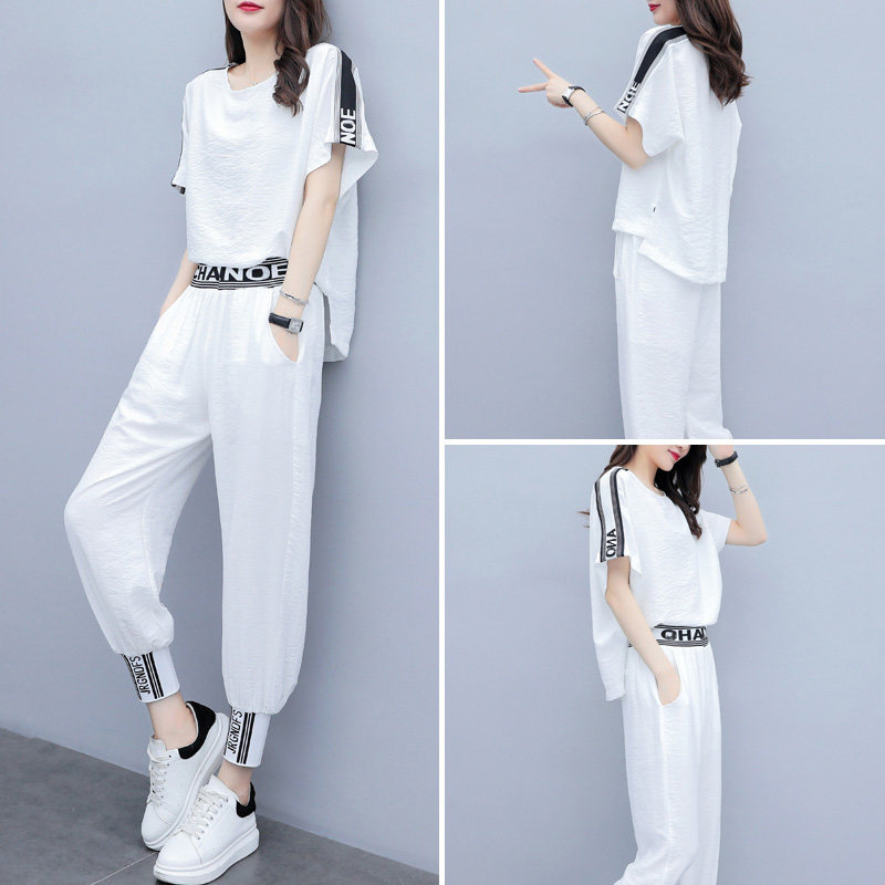 White trendy two sets of foreign pie age small sub summer clothing sports casual suit women's summer 2022 new fashion