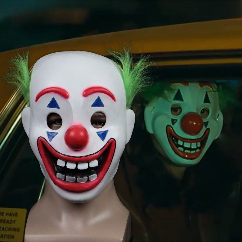 2019 Joker JOKER The same paragraph half face green hair mask Batman clown evil as a new plastic suction