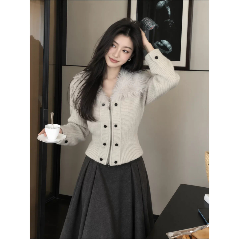 French Simple Commuter Style Retro Fur Collar Sweater 2026 Autum Long-Sleeved Double-Breasted Waist-Cinching Knitted Cardigan Jacket French Simple Commuter Style Retro Fur Collar Sweater 2026 Autum Long-Sleeved Double-Breasted Waist-Cinching Knitted Cardigan Jacket