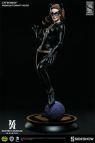 (Sold) Sideshow 300249 DC Catwoman Catwoman 1 4 PF full body portrait