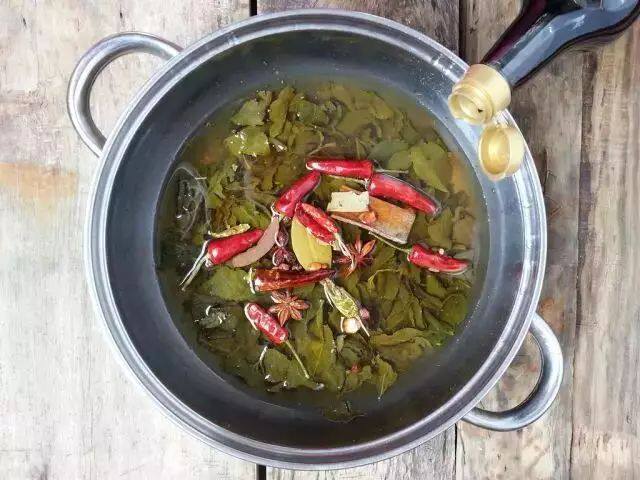 五香茶叶蛋这样做咸香入味好吃停