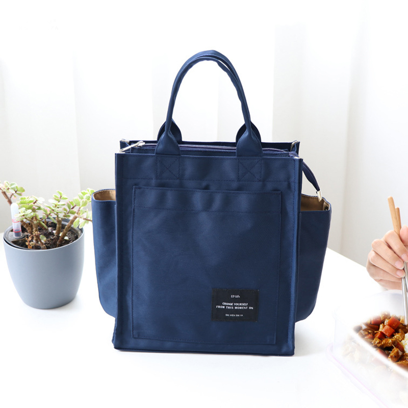 Day-style portable large-capacity lunch bag waterproof and insulated hand lunchbox with lunch bag mommy bag to go outside to contain the bag