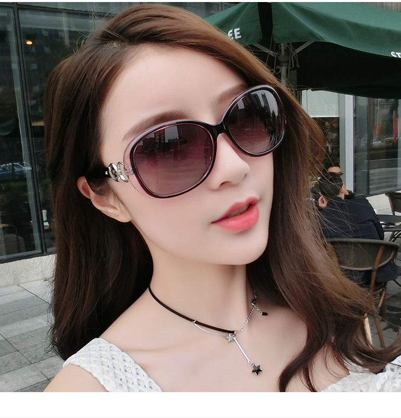 Kính râm nữ sao thủy tinh kính mát cao cấp ngọc pha lê kính râm dốc kính râm phong cách retro kính không gọng