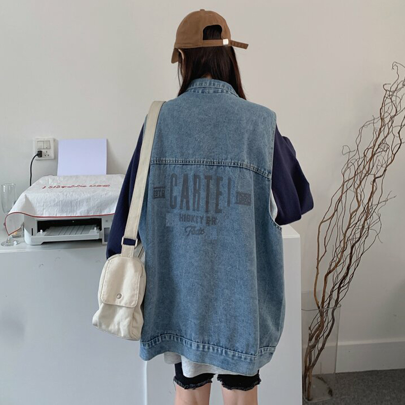 Spring and Summer Workwear Denim Vest for Women, Korean Style Loose Outerwear, Bf Style Retro Outerwear, Layered Sleeveless Vest Jacket, Trendy Spring and Summer Workwear Denim Vest for Women, Korean Style Loose Outerwear, Bf Style Retro Outerwear, Layered Sleeveless Vest Jacket, Trendy
