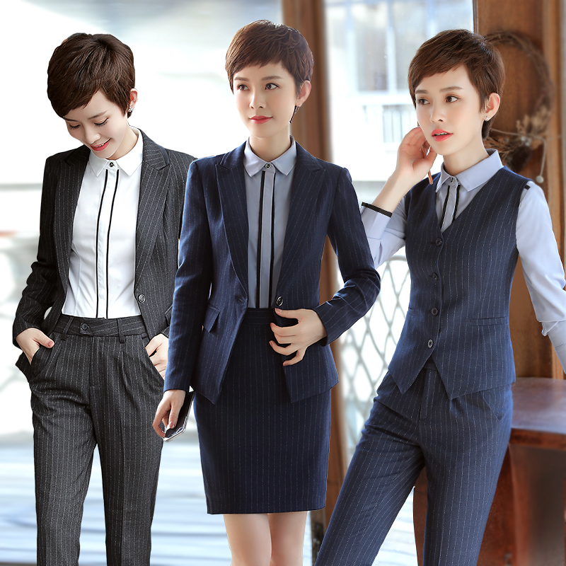 Tailleur femme - Ref 3245225 Image 4