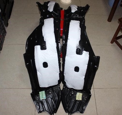 Suitable for Toyota Yize CHR fender lining thickened fender left and right front tire fender lining