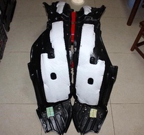 Suitable for Toyota Yize CHR fender inner lining thickened fender left and right front tire fender inner lining