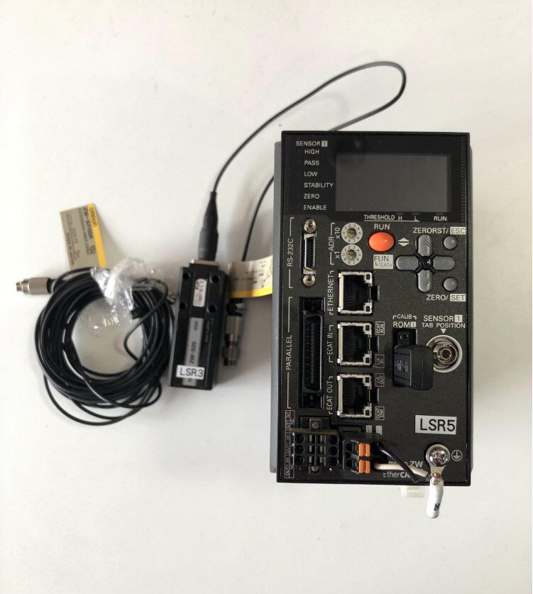 YAH FAI OMRONOMRONZW-CE10T ZW-S20 ZW-XF05R Laser Displacement Sensor 95 New