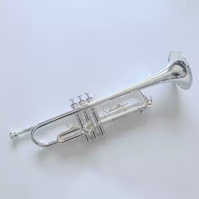 Silver-plated backhand trumpet instrument backhand left-hander with small B- flat gold silver button flexible