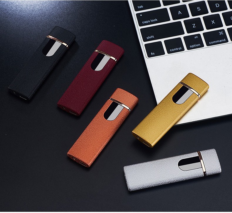752 cảm ứng thông minh vân tay nhẹ hơn sạc điện gió sáng tạo USB thuốc lá điện tử nhẹ hơn cá nhân tùy chỉnh chữ - Bật lửa bật lửa điện