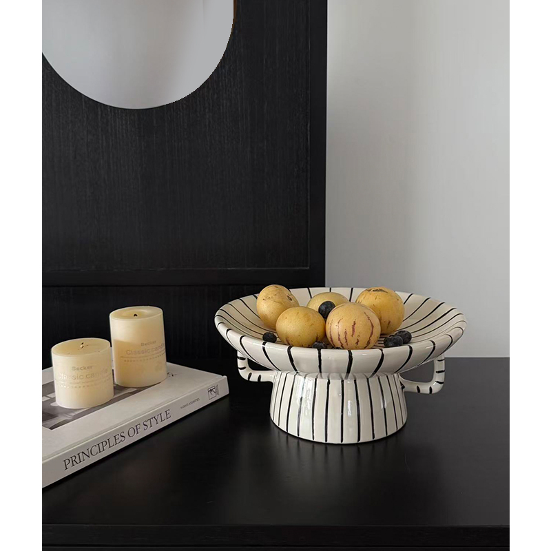 Silentwind French-Style Vintage Black and White Striped Ceramic Fruit Plate Ornament for Living Room Coffee Table Tray