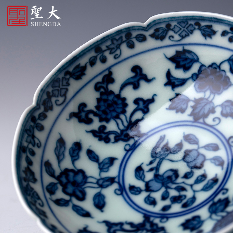 Holy big blue and white flowers and teacups hand - made ceramic kungfu archaize grain haitang expressions using tea cups of jingdezhen tea service master