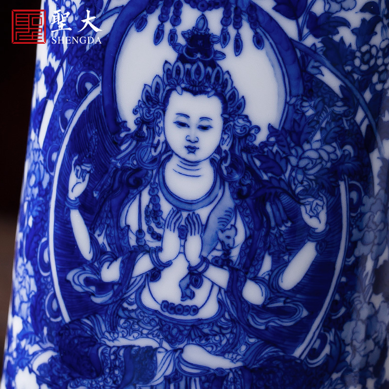 The large blue and white white tara ceramic curios hand - made wooden stick bottles of jingdezhen porcelain floret bottle act The role ofing is tasted furnishing articles