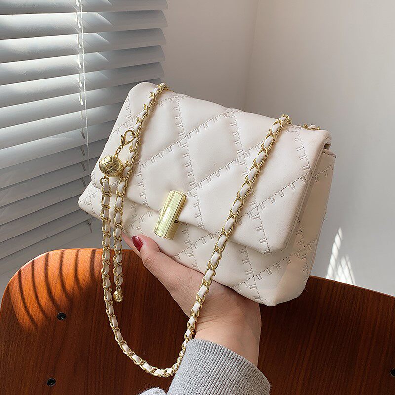 Trendy brand popular bags 2021 new trendy fashion chain messenger bag women's summer all-match one-shoulder small square bag texture