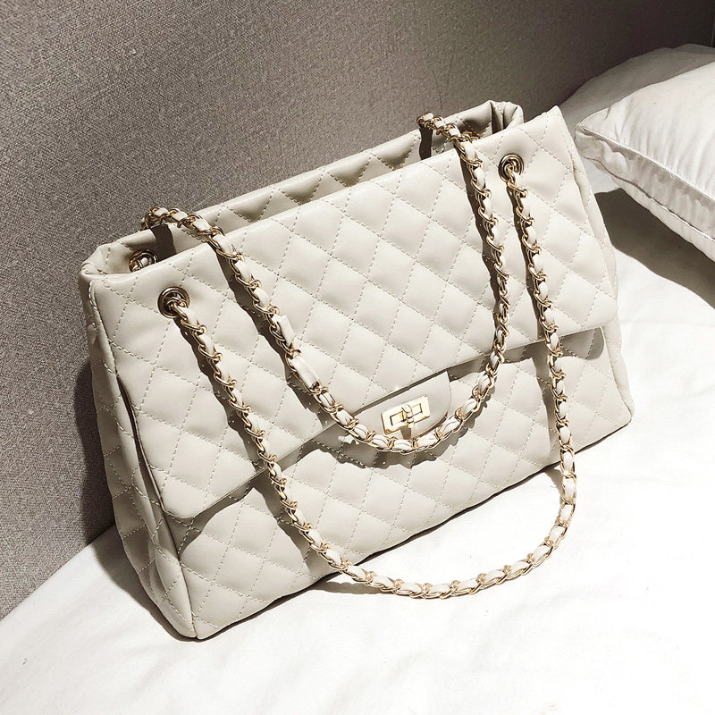 Niche design tote bag 2021 new women's bag fashion versatile large capacity chain one-shoulder cross-body women's bag