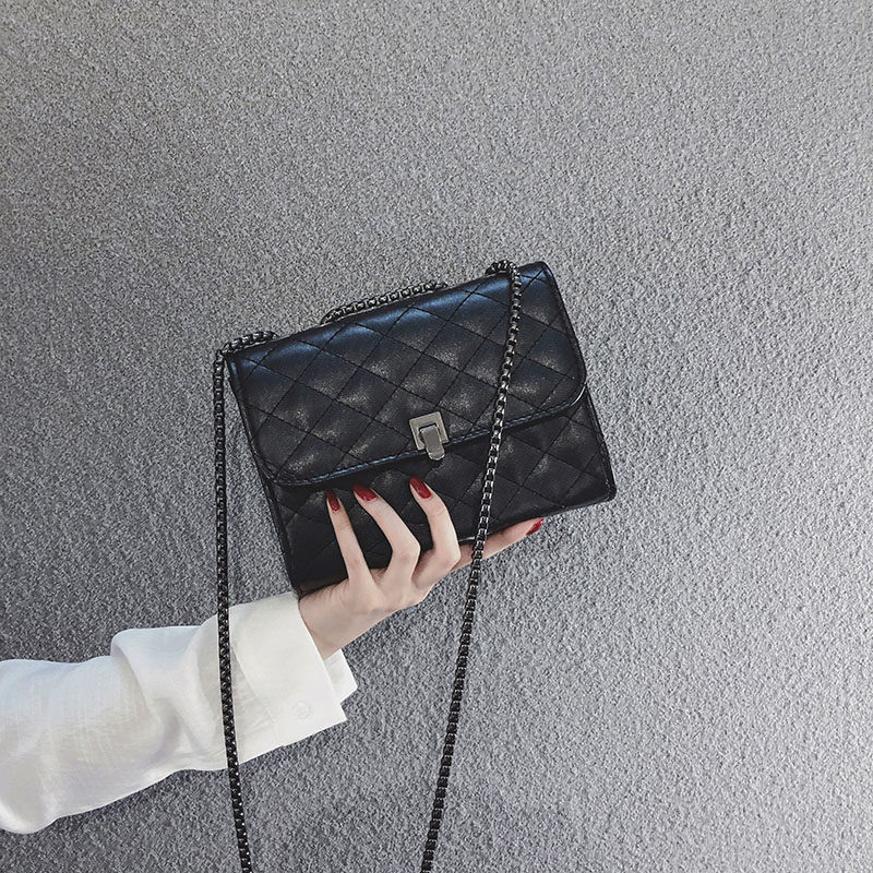 Burst bag Bag Woman Skew Satchel 2021 New 100 Lap Single Shoulder Chain Bag Fashion Mini Phone Bag Women Bag