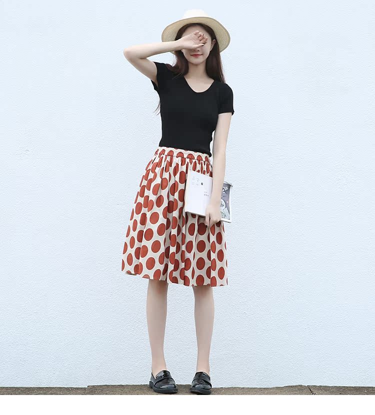 Suin2019 hè mới retro nhỏ dễ thương một từ đại học điểm sóng váy ngắn nữ 9169 nữ - Váy chân váy ngắn xòe