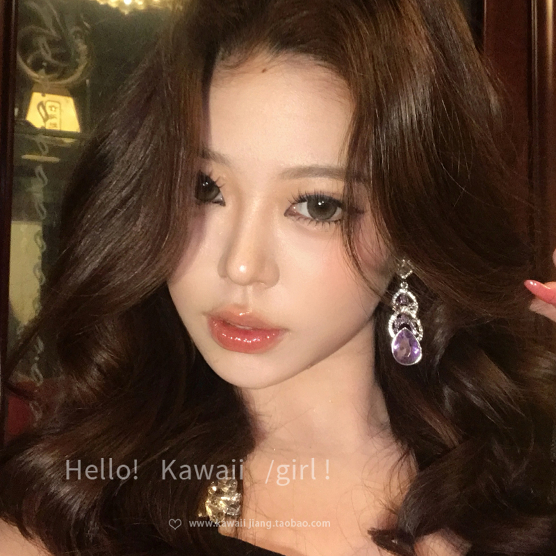 Second-Hand Light Luxury Purple Diamond-Studded Earrings, Vintage Court-Style Elegant Stud Earrings, Exaggerated Statement Earrings for Evening Dresses, Versatile Ear Accessories