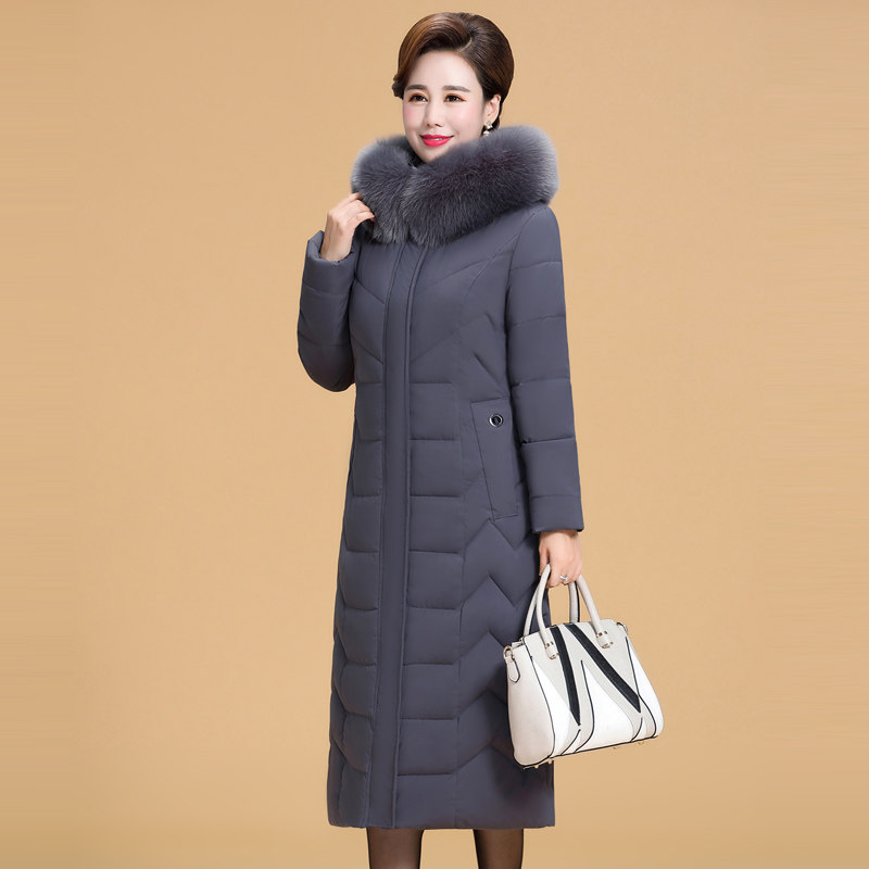 Cotton female winter mom overwhelmed the elderly man thickened coat grandmother in the long down cotton clothes