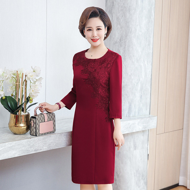 Spring and Autumn Married Mom Pretends to Happen with Happy Embroidered Silk Wedding Dresses Wedding Dress