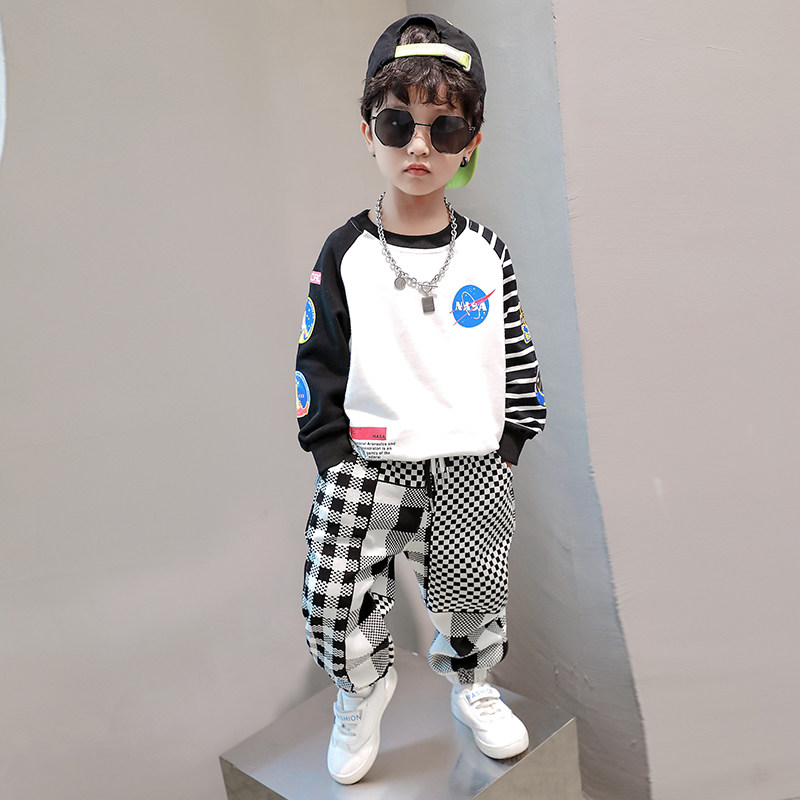 Boy necropolis Spring autumn style 2022 New 2 children Spring suit 3 male baby handsome 100 hitchhiking wave cool