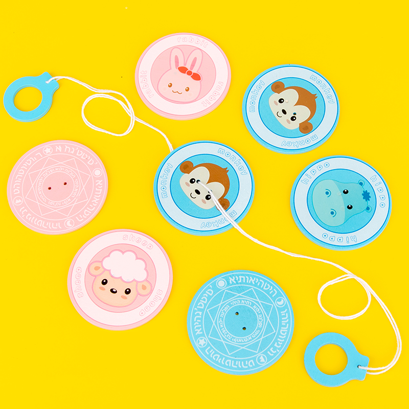 8090 rear nostalgic classic wooden pull wire top flywheel wind whistle large button to pull off children's kindergarten toys