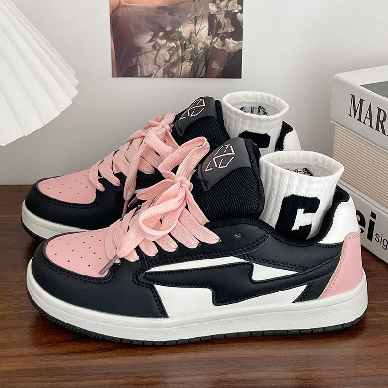 Lightning Bread Shoes for Women 2026 New Summer Chic Design Black and Pink Comfortable Couple Casual Student Skateboard Shoes Lightning Bread Shoes for Women 2026 New Summer Chic Design Black and Pink Comfortable Couple Casual Student Skateboard Shoes
