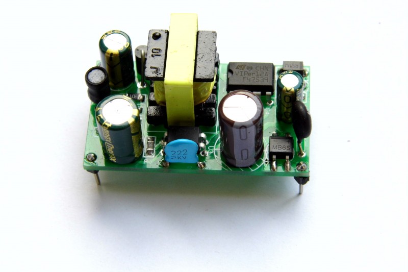 New 5V1A full power switching power supply module AC-DC step-down module 5V5W constant voltage bare board power supply