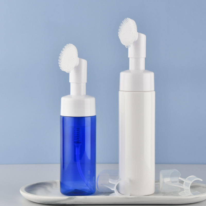 小巧便携的洁肤伴侣：100ml和150ml硅胶刷透明泡沫瓶