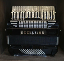 Exacio brand accordion imported from Italy 72 bass 34 keys three rows of springs (new)
